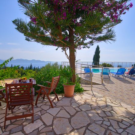 Studios Vrionis Panoramic Sunset Mesovounia  Exterior photo